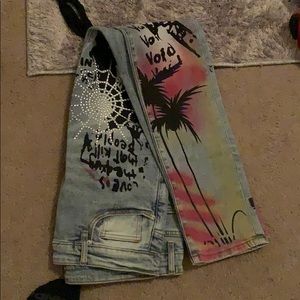 Embellish denim jean design